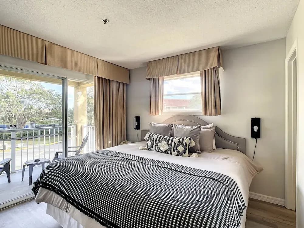 Condo - photo 2