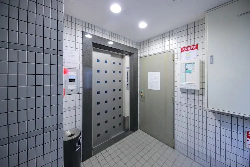 Osaka Namba Rakuraku Hotel - photo 12
