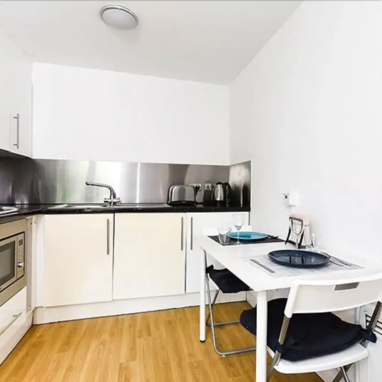 Panmure Court - photo 15