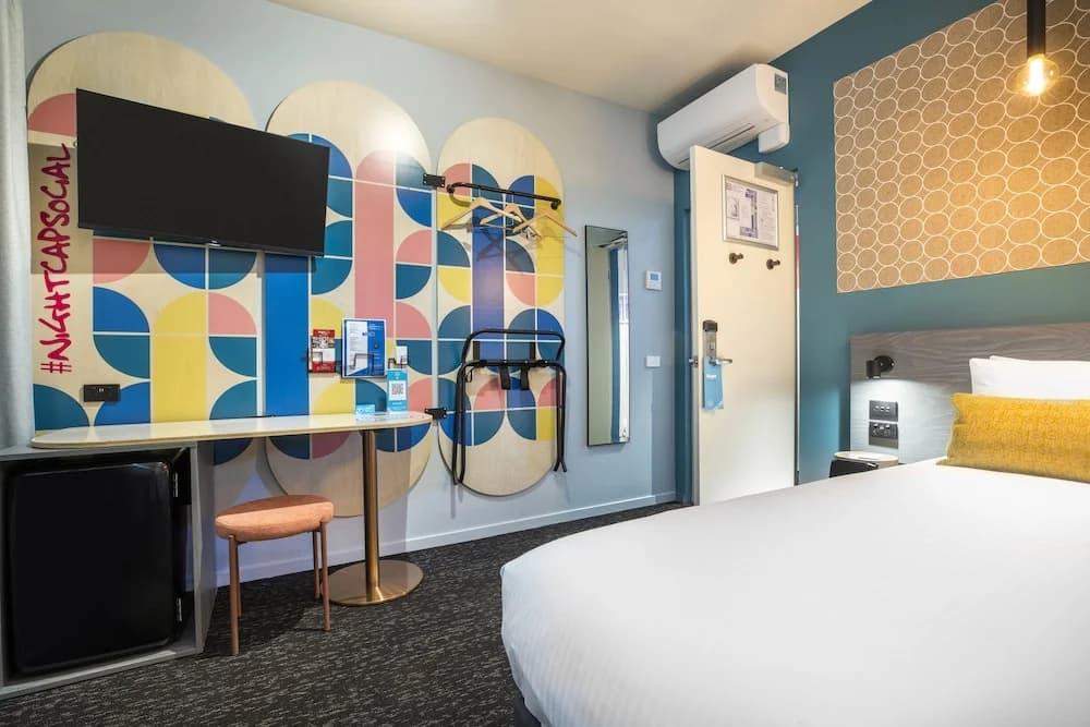 Royal Hotel by Nightcap Social - photo 7