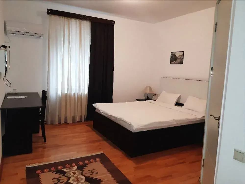 Triple Eight Hotel - photo 4
