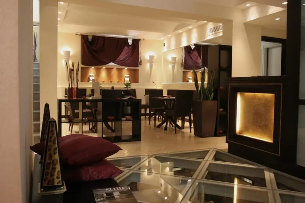 Hotel Latinum - photo 20
