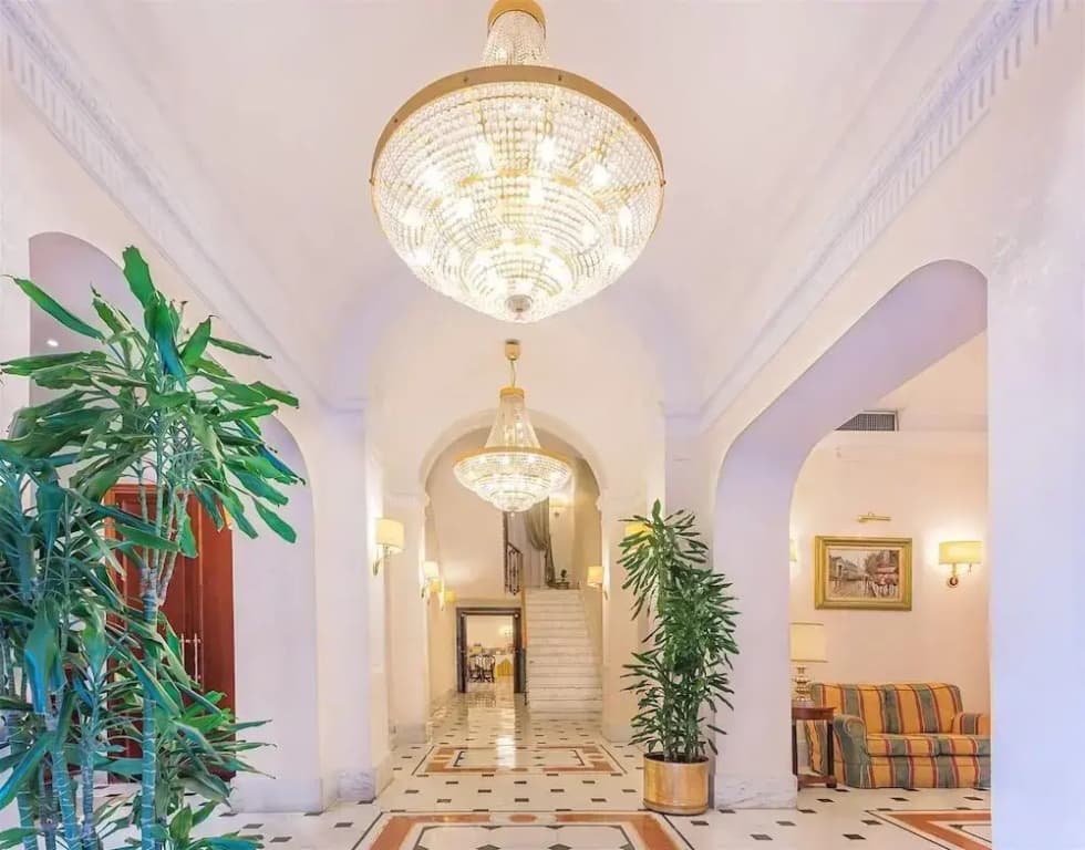Raeli Hotel Lux - photo 24