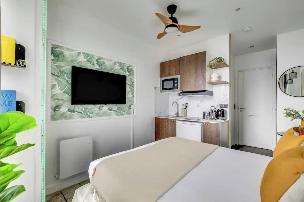 Charming Studio Apartment - AC- 2P - Nation - photo 7
