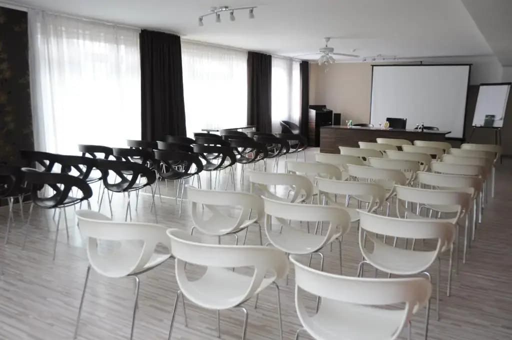 Green Hotel Budapest - photo 15