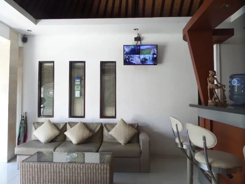 TL Guesthouse - photo 7