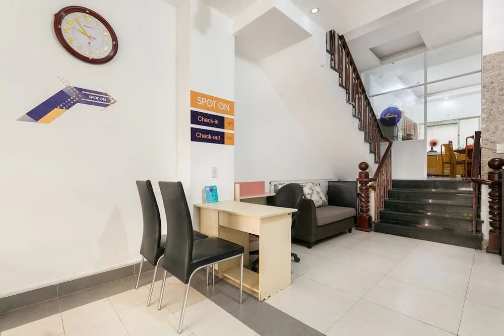 OYO 760 Ceo House Homestay - Hostel - photo 13