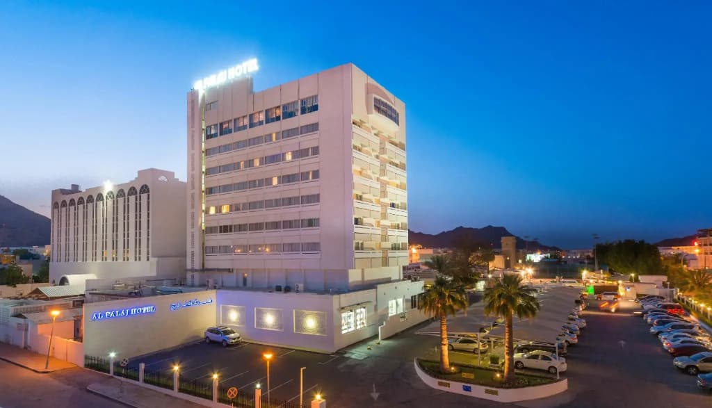 Al Falaj Hotel - photo 23