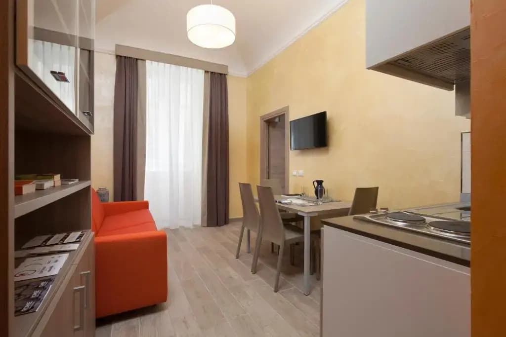 Jackie's Apartments - photo 13