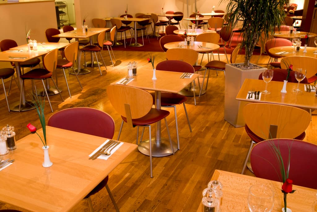 Premier Inn London Kensington - photo 12
