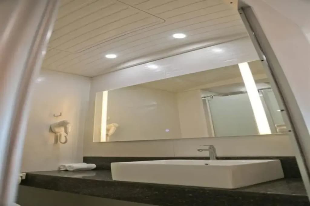 Top Holiday Hotel @ The Mines Seri Kembangan - photo 9