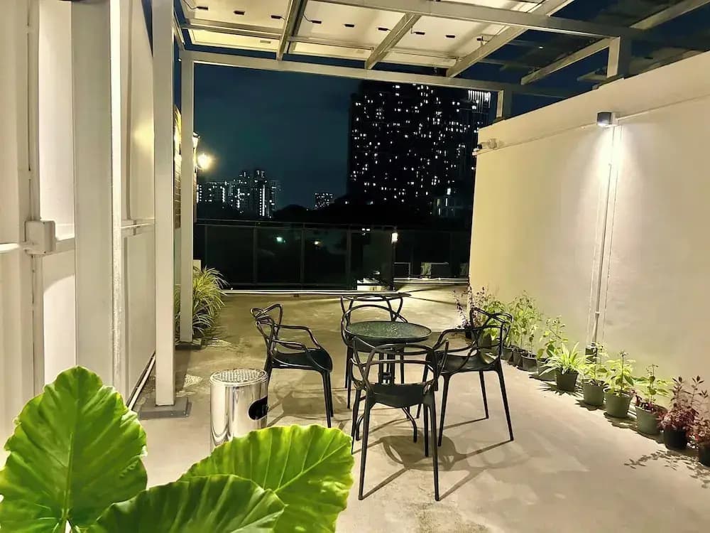 Zen Master Hotel - photo 1