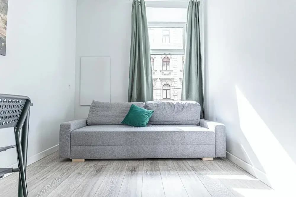 Cozy 2BR 1LR Apt Near Westbahnhof - photo 13