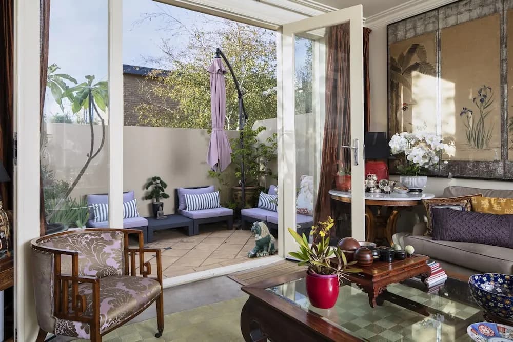 Eclectic 2 Bed & 2 Bath in Armadale with Parking - photo 6