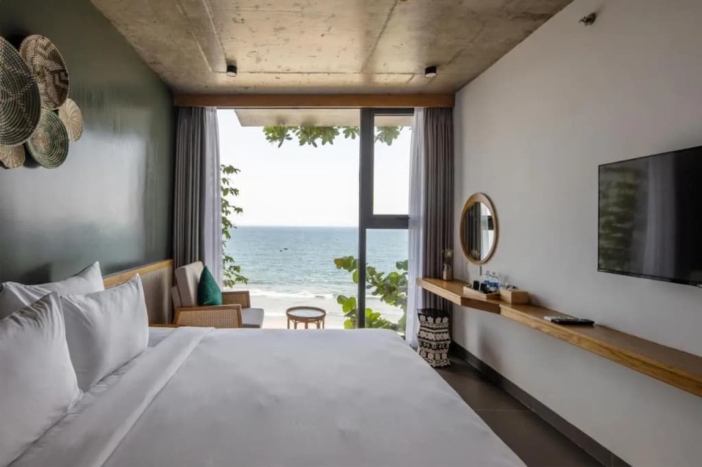 Leaf Beachfront Hotel Da Nang - photo 34