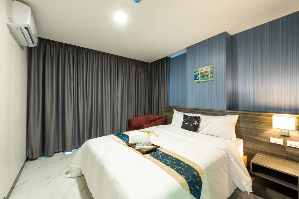 Metro Hotel Ratchada 36 - photo 4