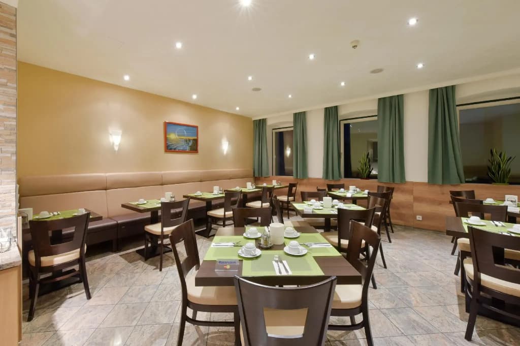 Hotel Lucia - photo 14