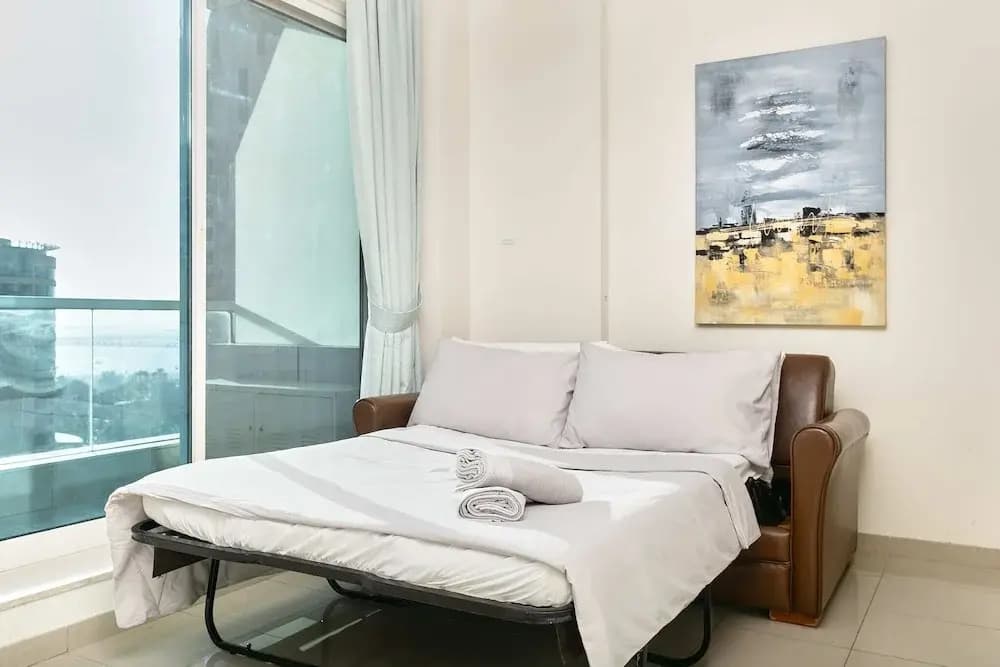 Beautiful 1BR with sunset view - photo 2