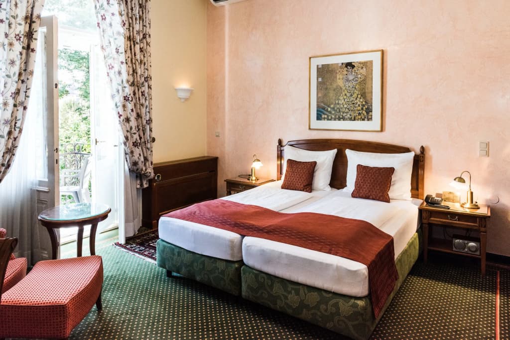 Hotel Park Villa - photo 4