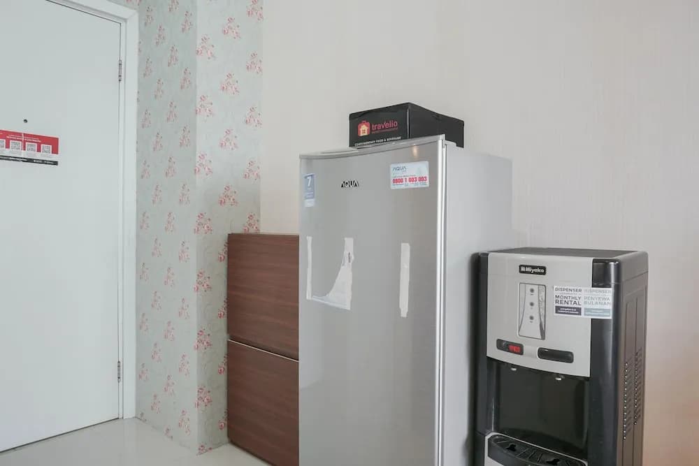 Modern Studio at Green Pramuka City Apartment - photo 9