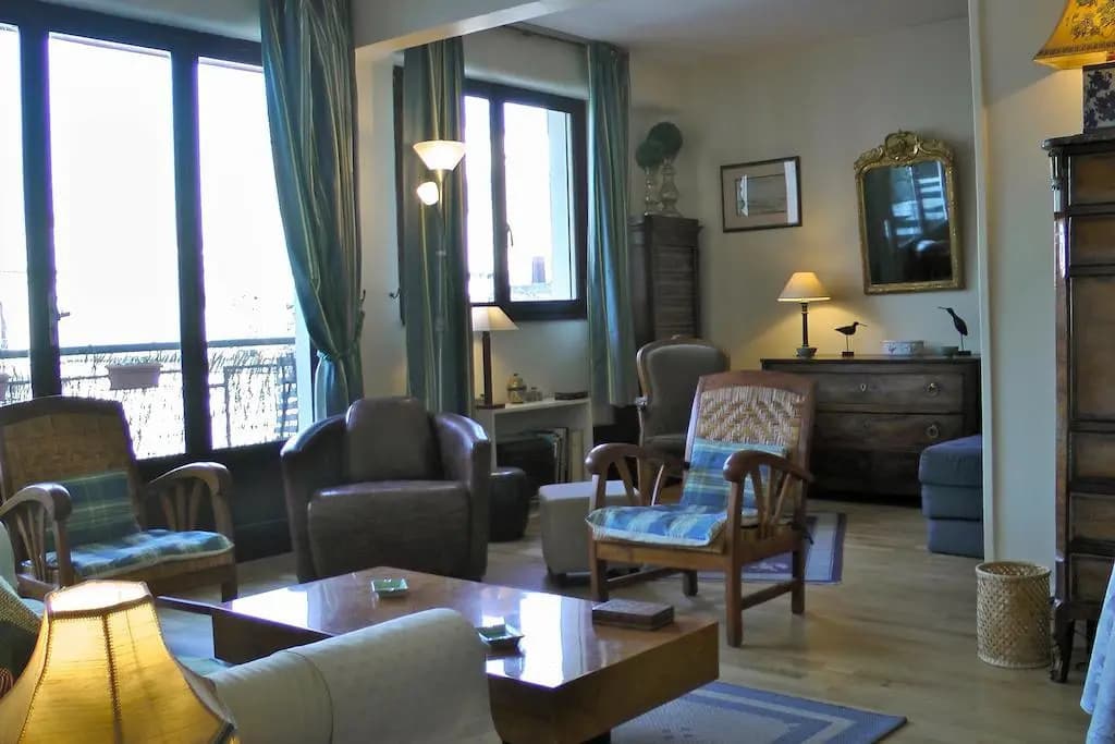 Apartment Living Jean Nicot - photo 4