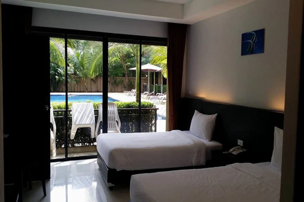Nai Yang Beach Hotel - photo 7