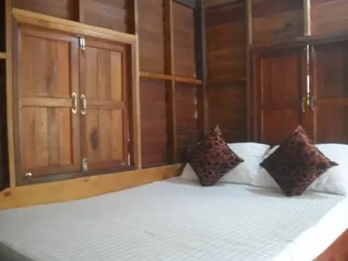 Salad Grand Bungalow & House Rental - photo 21
