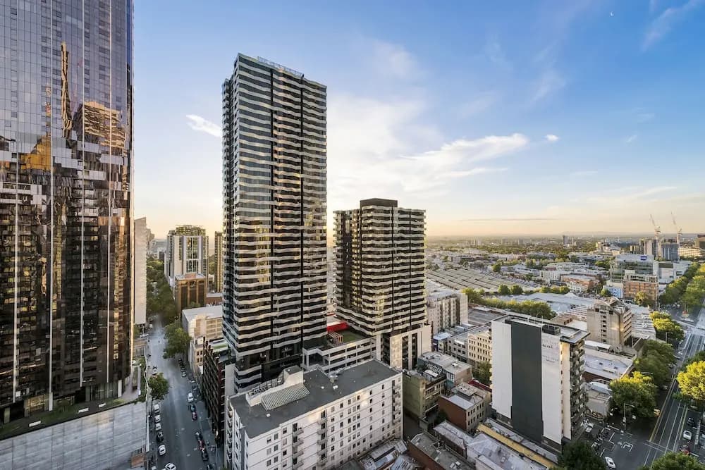 Empire Apartment - photo 7