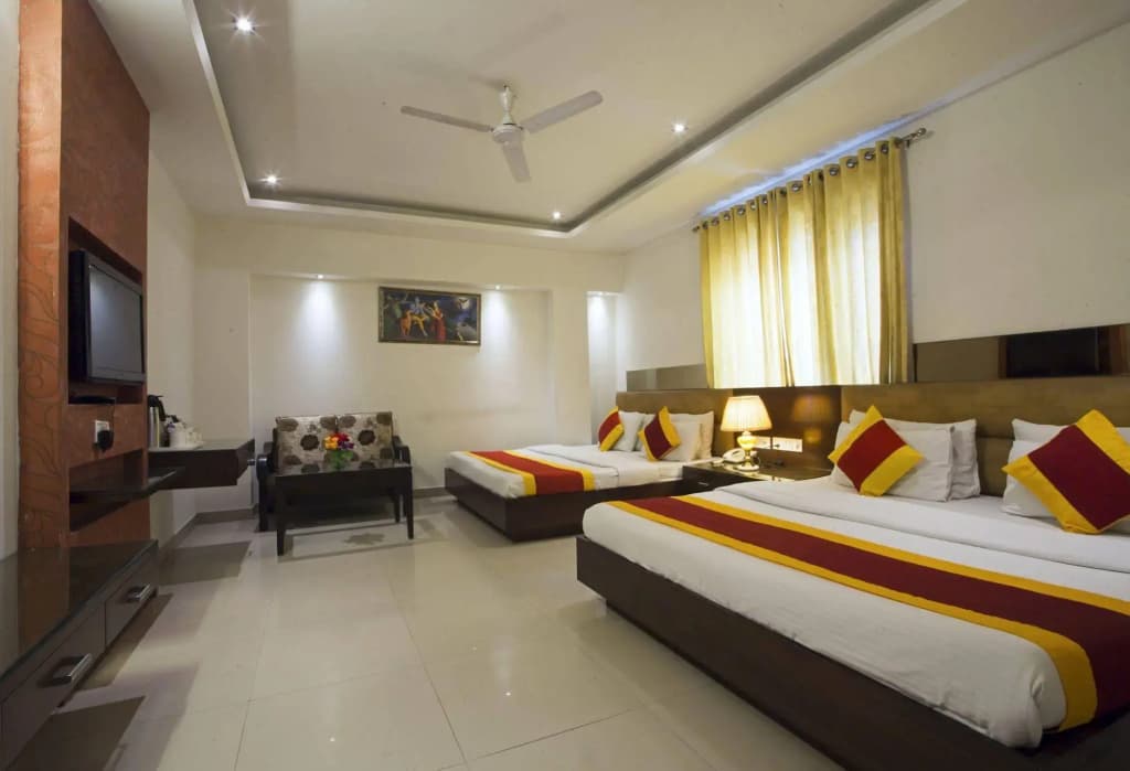 Hotel Krishna Deluxe - photo 4