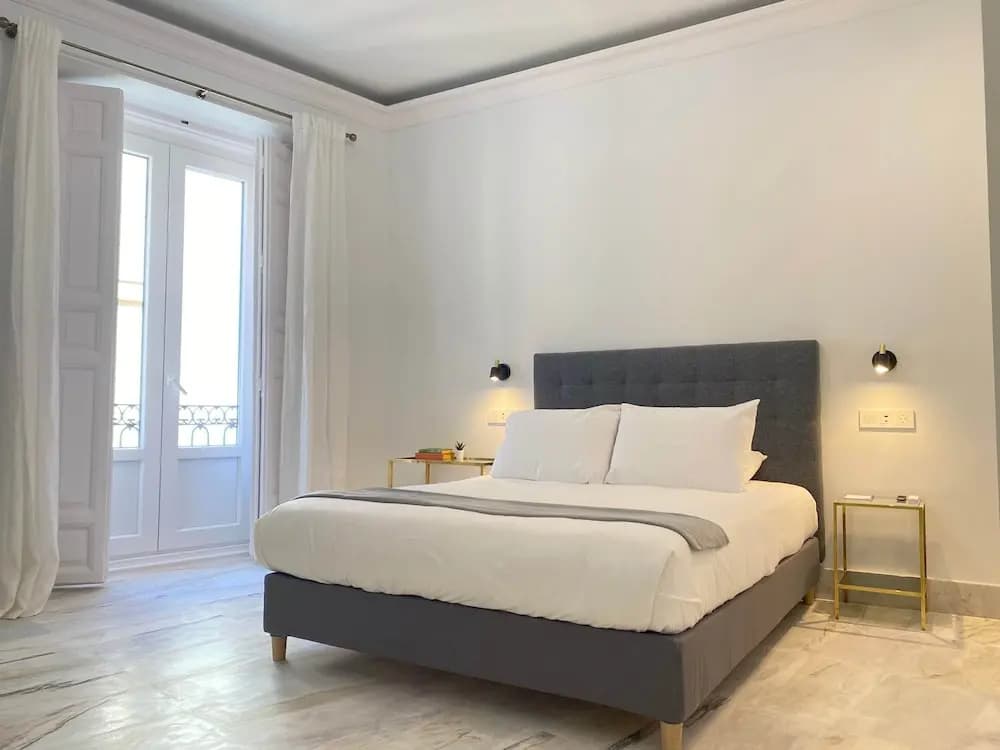 Lovely 3BR Near Palacio Real - photo 1