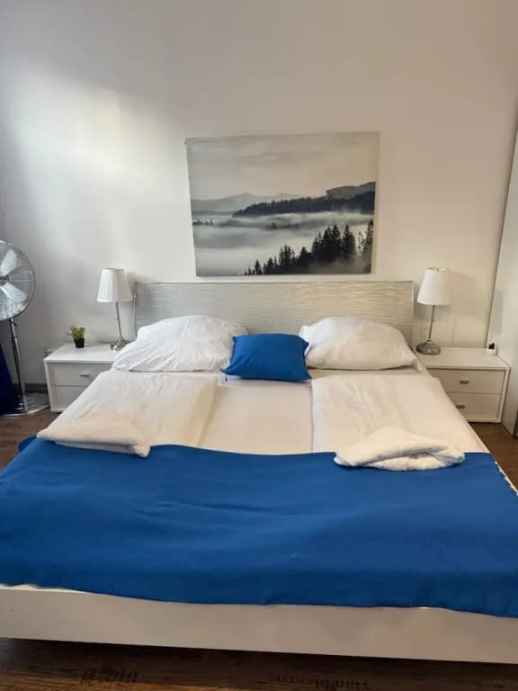 Smart 2BR Apt 10 Min from Westbahnhof - photo 1