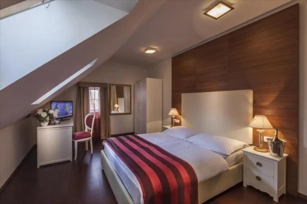Little King Hotel U Malvaze - photo 6