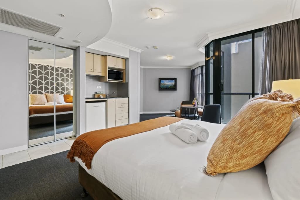 Quiet City Abode in Sydney - photo 5
