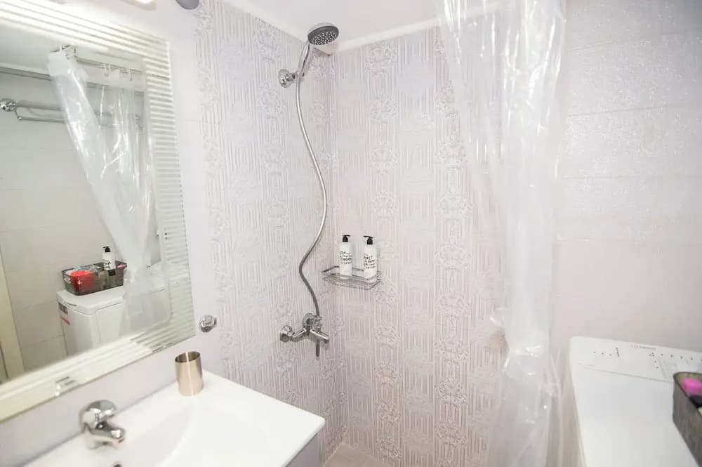 Urban Ceramic Apartment by GHH - photo 6