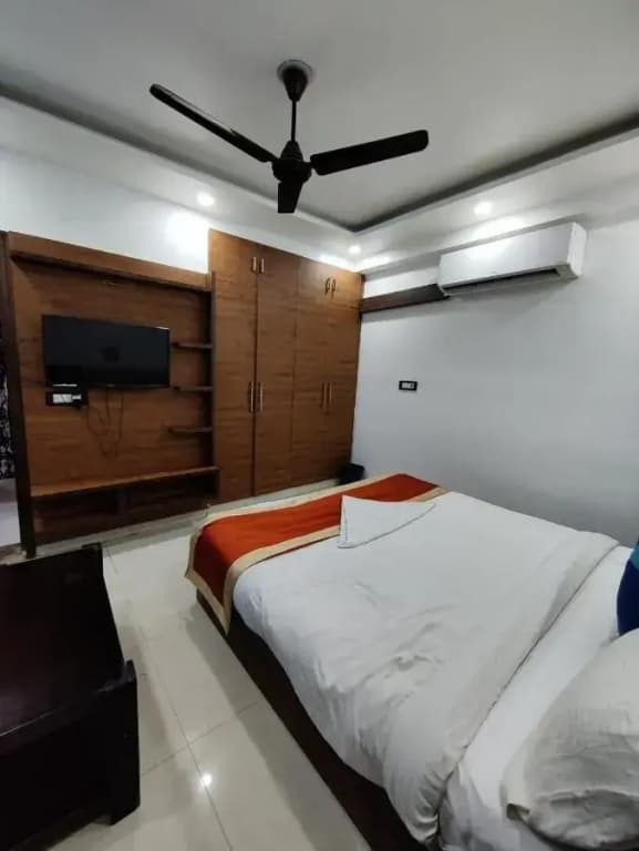 Flagship 93407 Hotel Bell Wood - photo 1