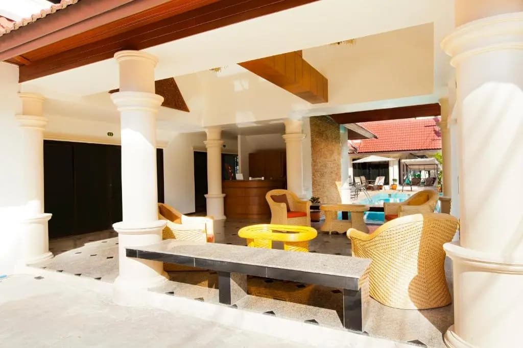 Royal Prince Residence - photo 18