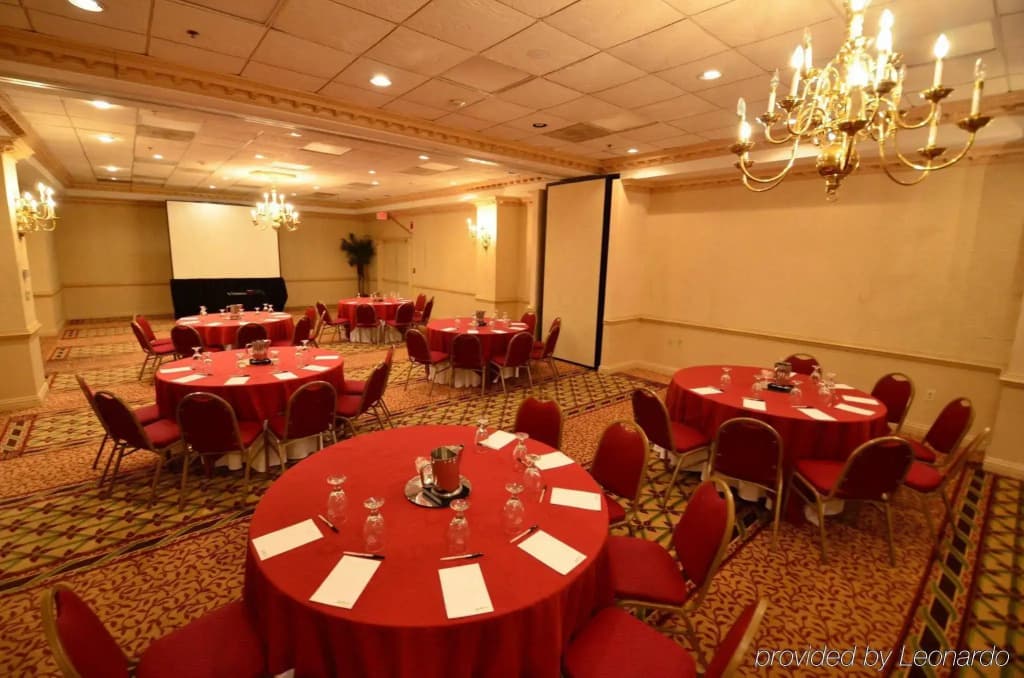 Holiday Inn Orlando East - UCF Area by IHG - photo 14