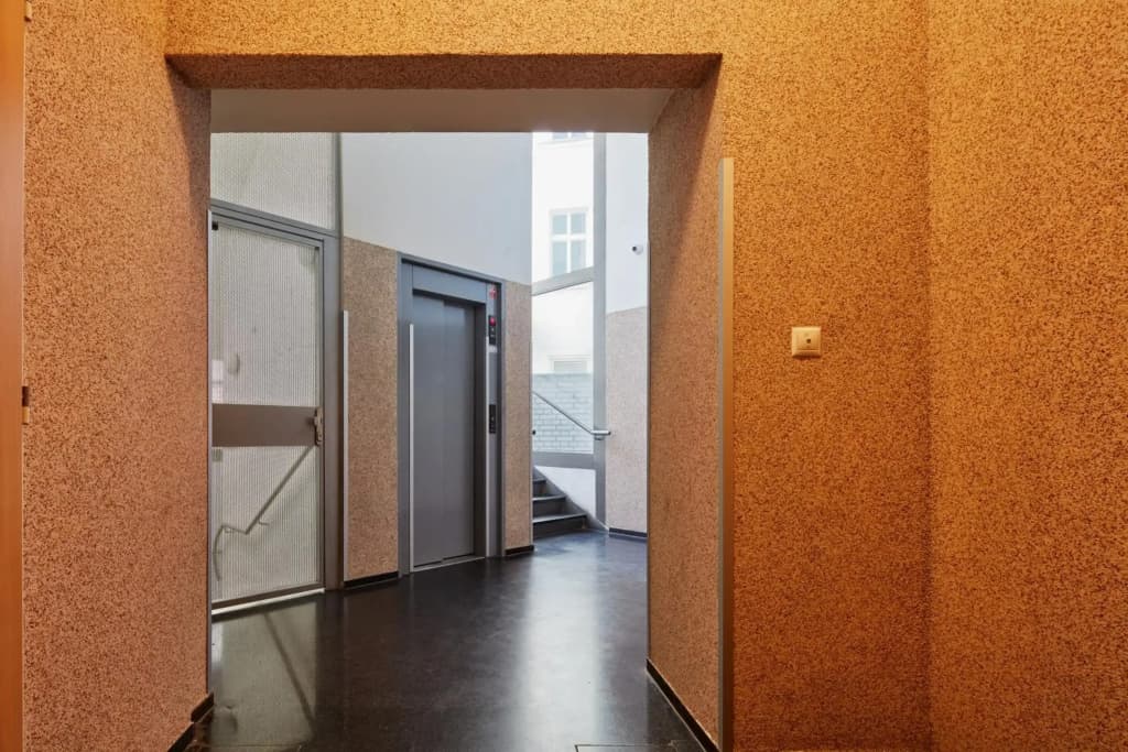 Modern Studio in New Town by Prague Days - photo 3