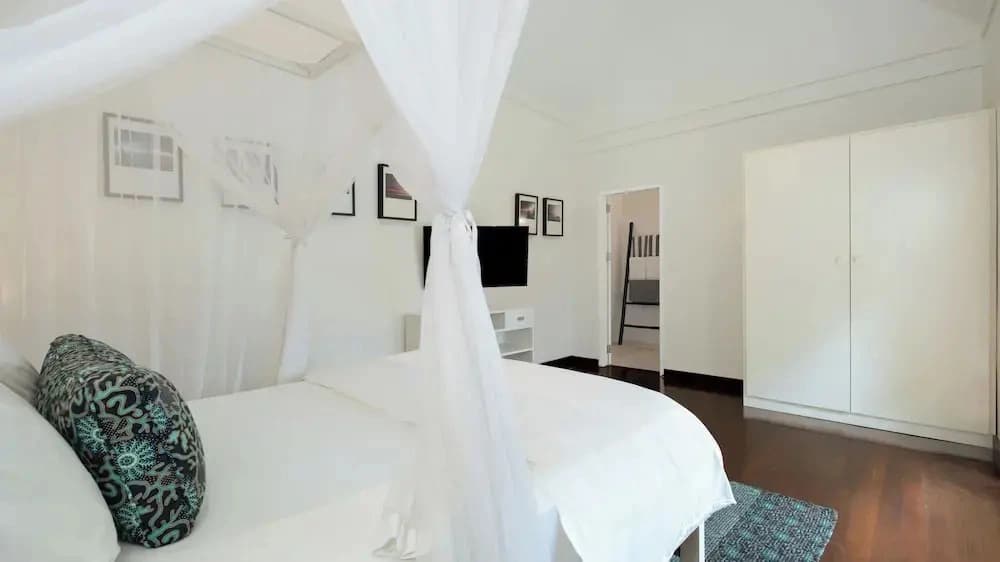 Villa Merta Sari 8 by Villa Finder - photo 2