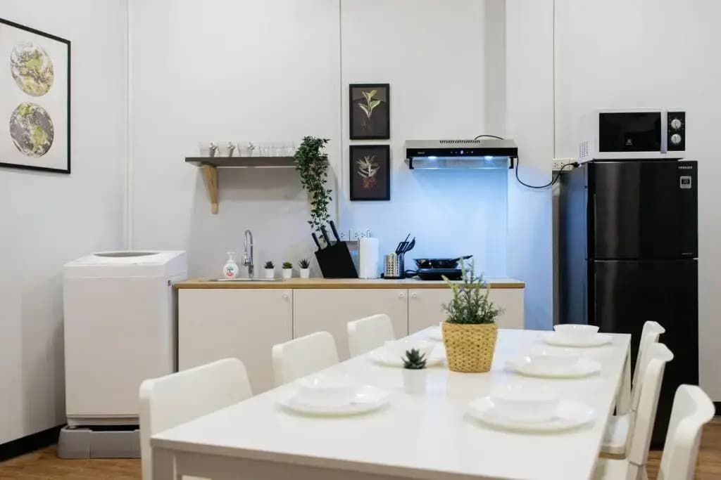 U3 Large 2 Bedroom Full Kitchen Near BTS Udomsuk - photo 18