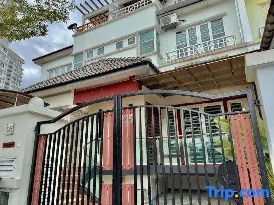 Cozy Homestay in Karpal Singh by 3C - photo 1