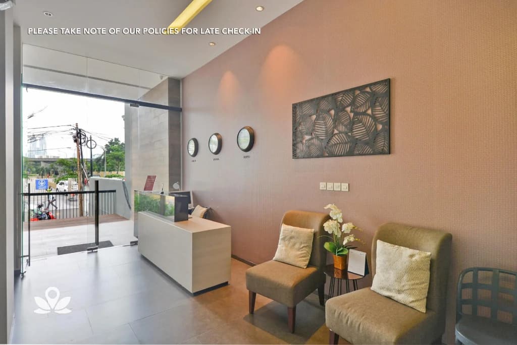 ZEN Premium Mega Kuningan - photo 3