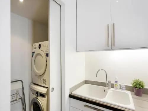 Sleek Apartments Near Saint Germain - photo 8