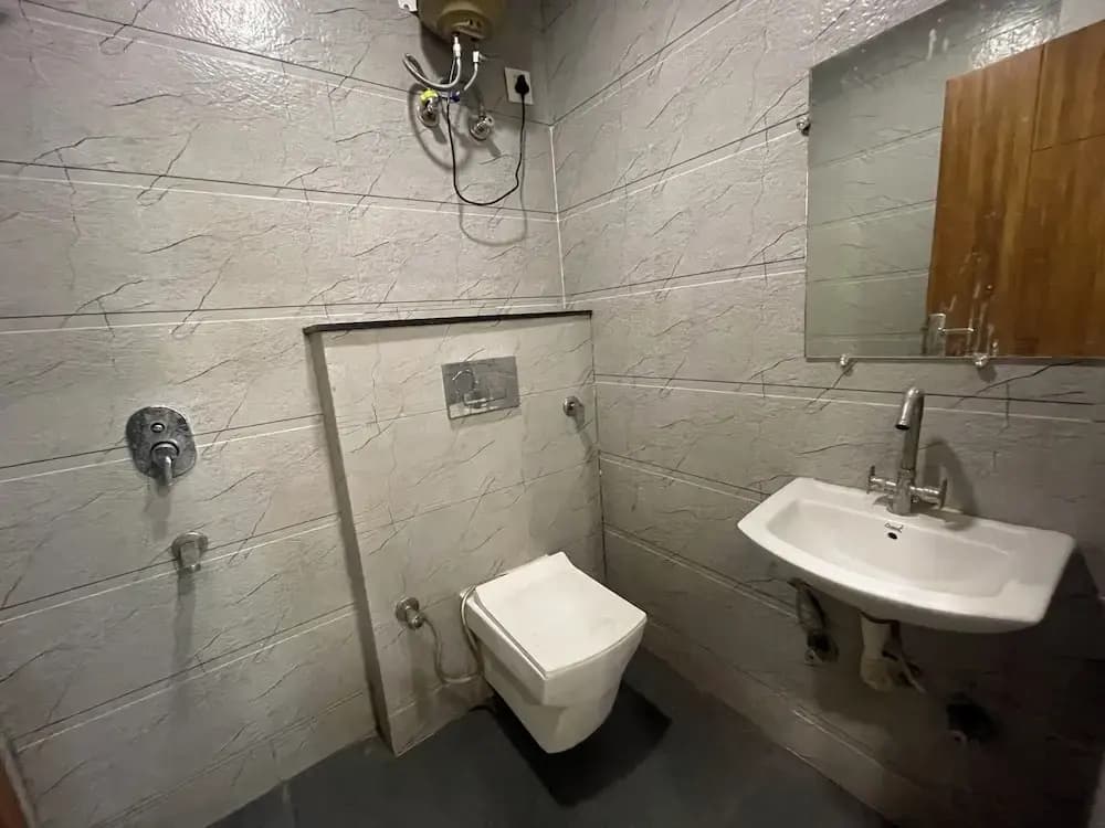 Hotel Heaven  Pacific Mall Subhash Nagar - photo 32