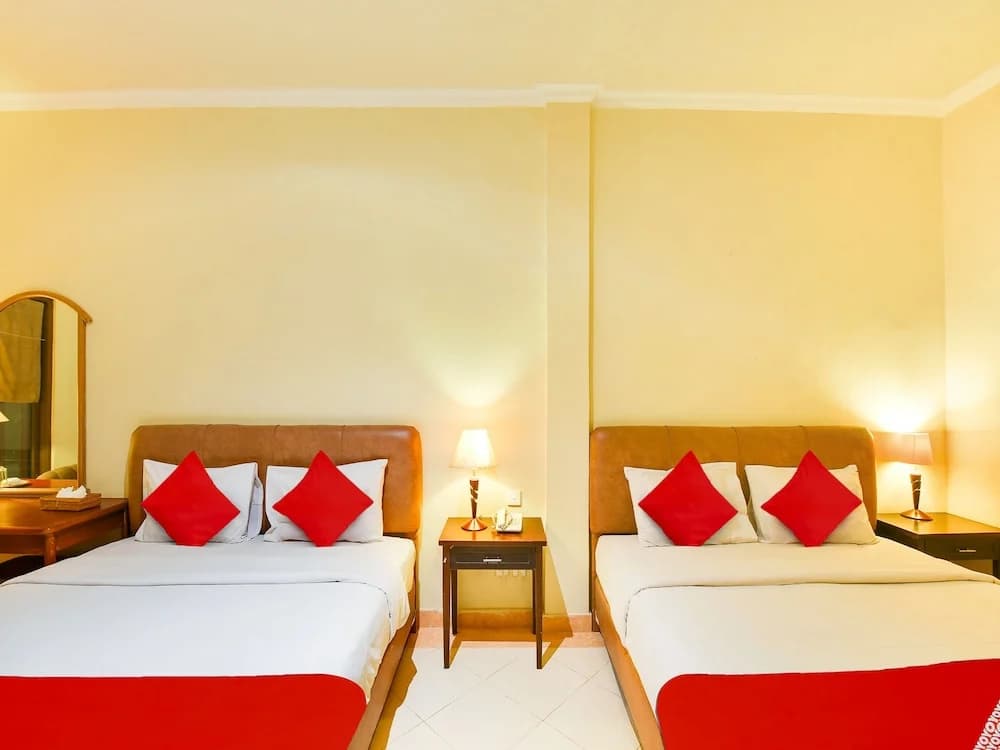 Super OYO Townhouse Oak Maxi Hotel Legian - photo 4