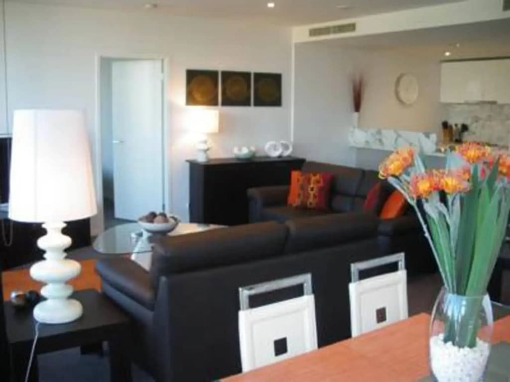 Docklands Executive Apartments - photo 5