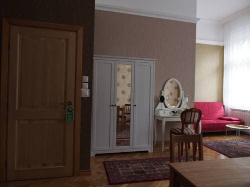 Danube Apartments - photo 4