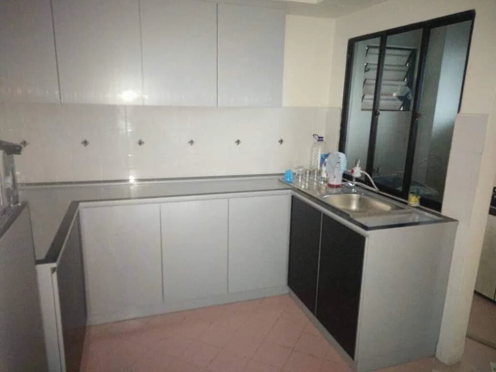 Mutiara Guest House - photo 12