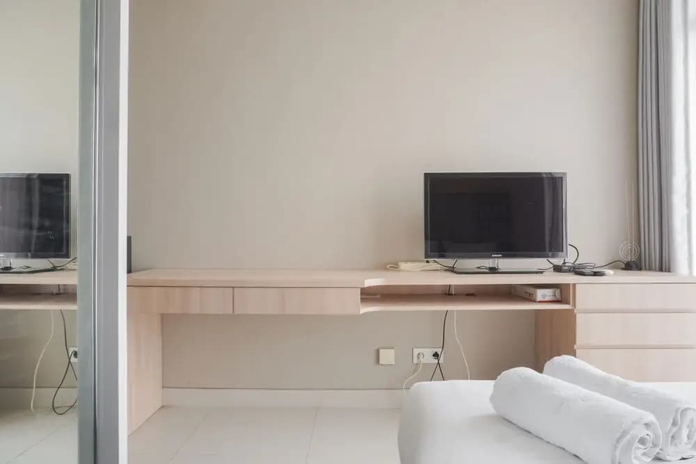 Minimalist and Comfort Studio at Ciputra International Apartment - photo 3