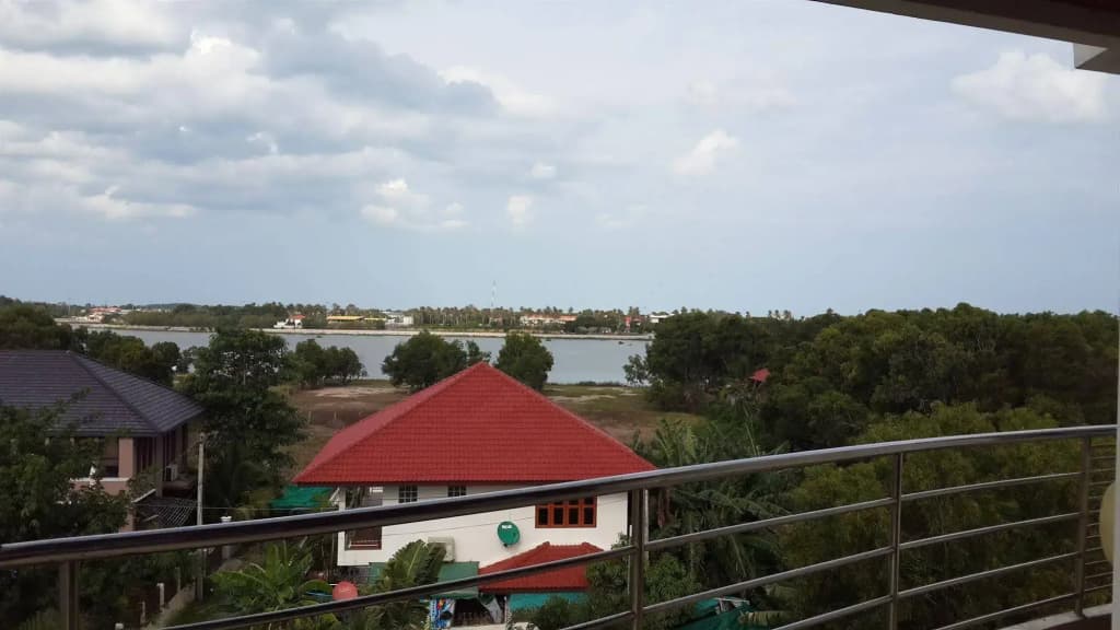 Chaweng Lakeview Condotel - photo 20